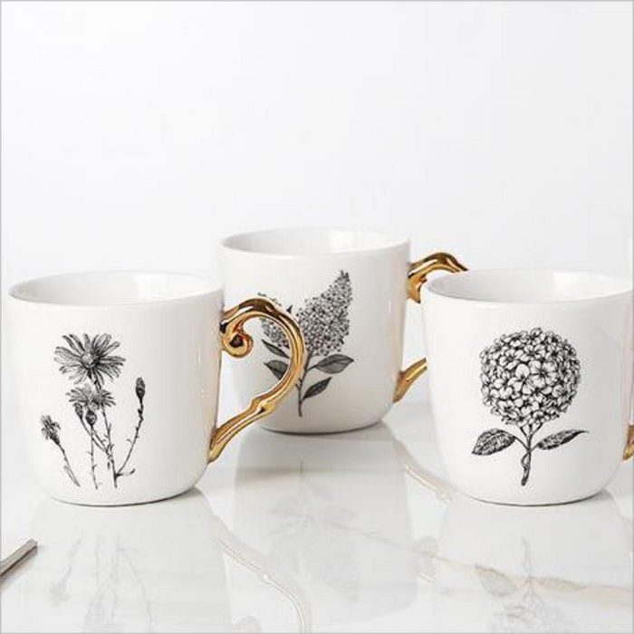 Vintage White Floral Ceramic Mug Set